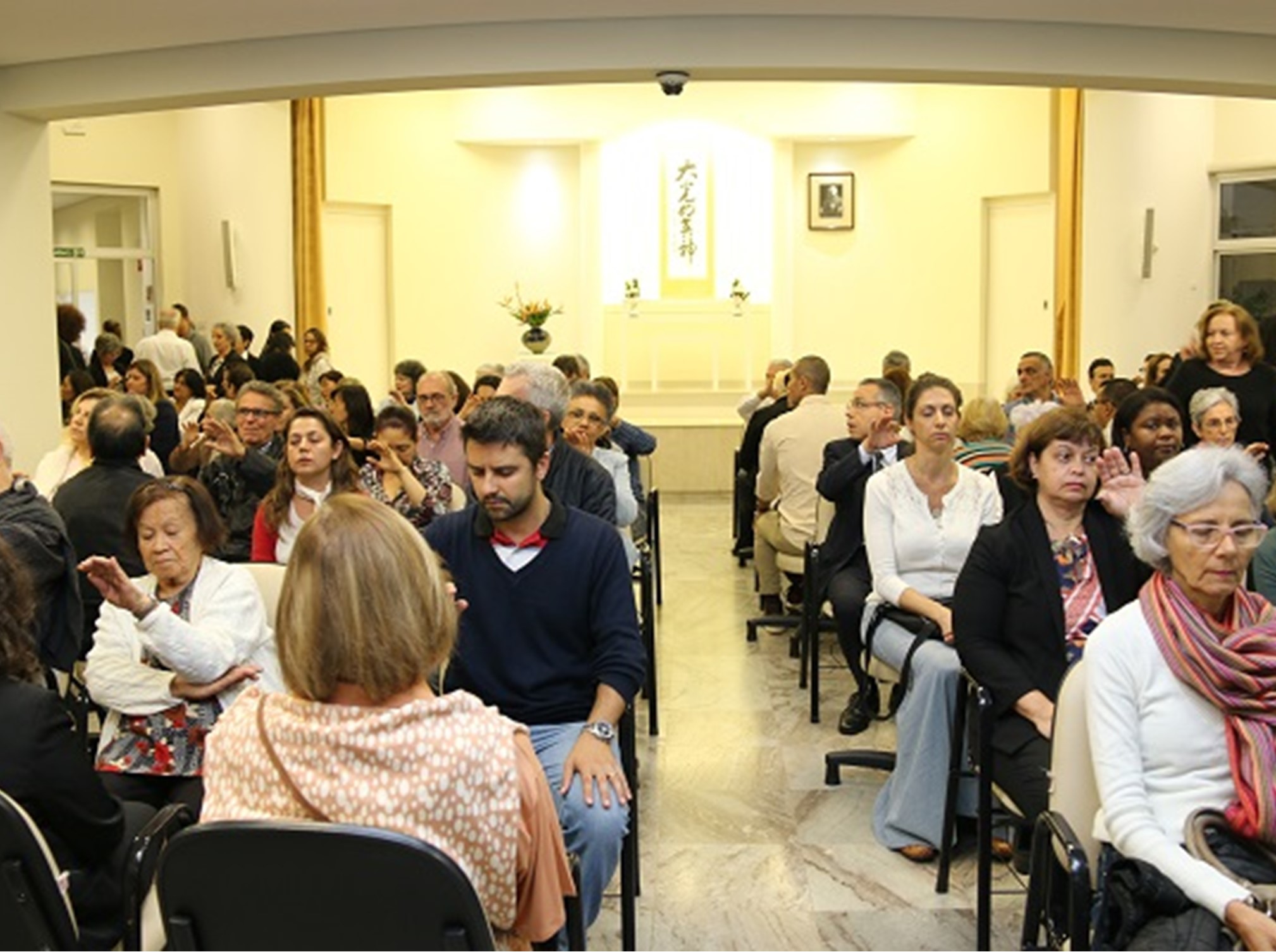 Igreja Vila Mariana (SP) reúne centenas de pessoas em atividade especial