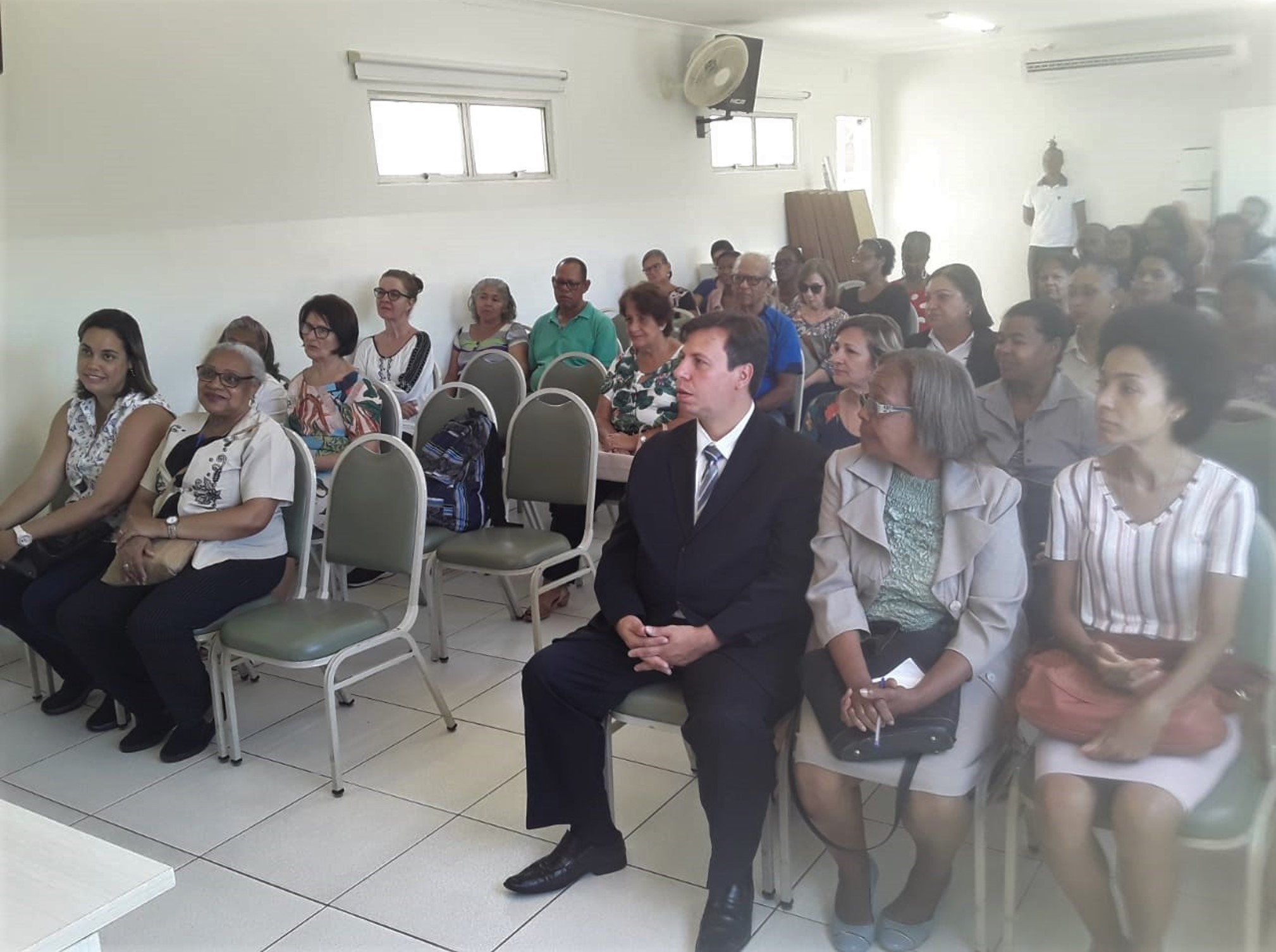 Setor de Ensino da Igreja Garcia (BA) realiza aula inaugural