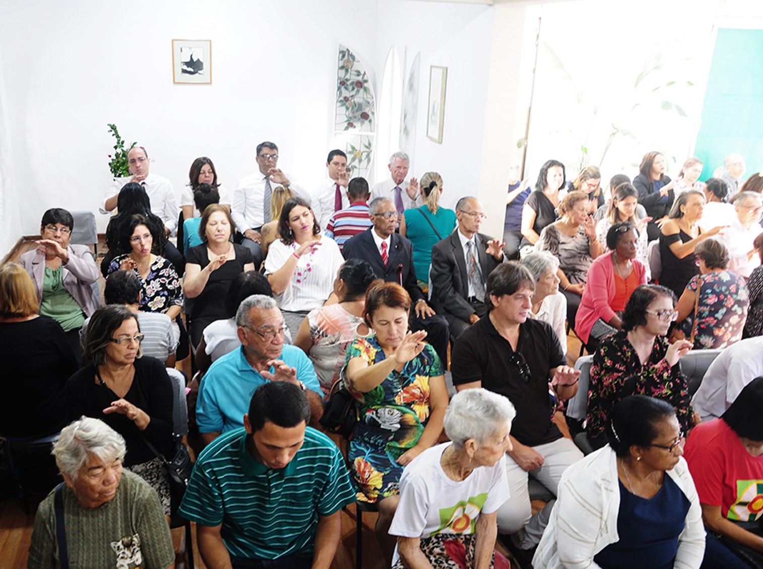 Igreja Campo Grande (RJ) pratica o Johrei em grande reunião