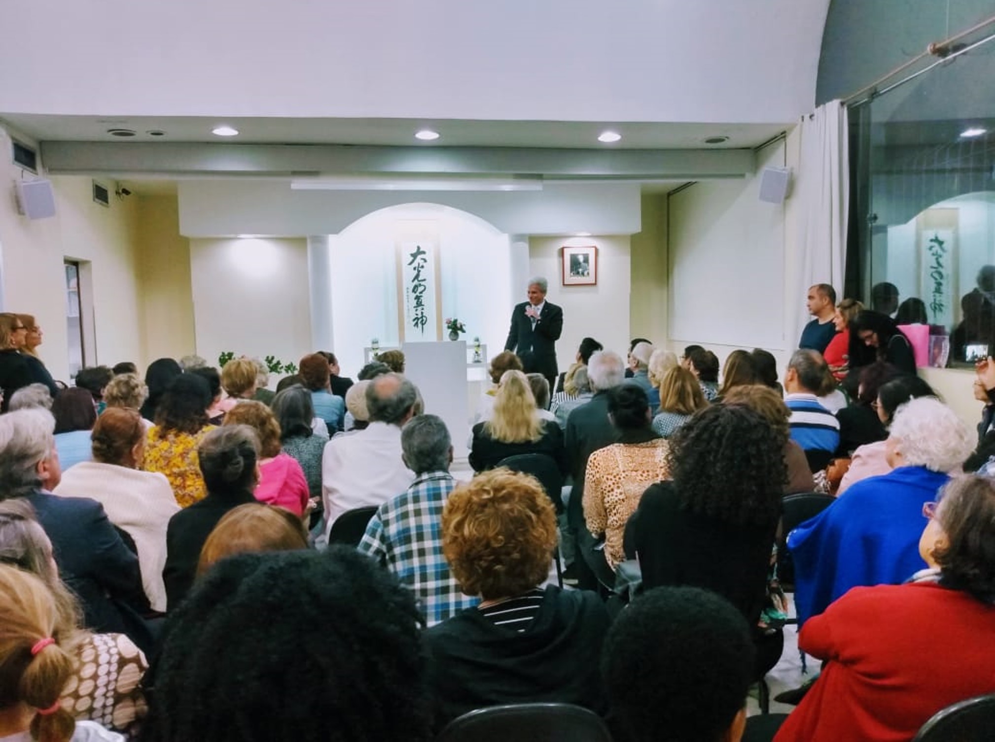 Igreja Copacabana (RJ) recebe diretor regional