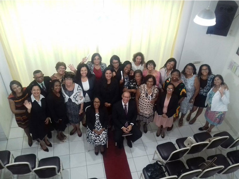 Igreja Pituba celebra formatura de missionários