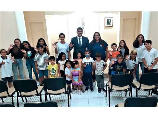 Igreja Vitória promove atividades com crianças