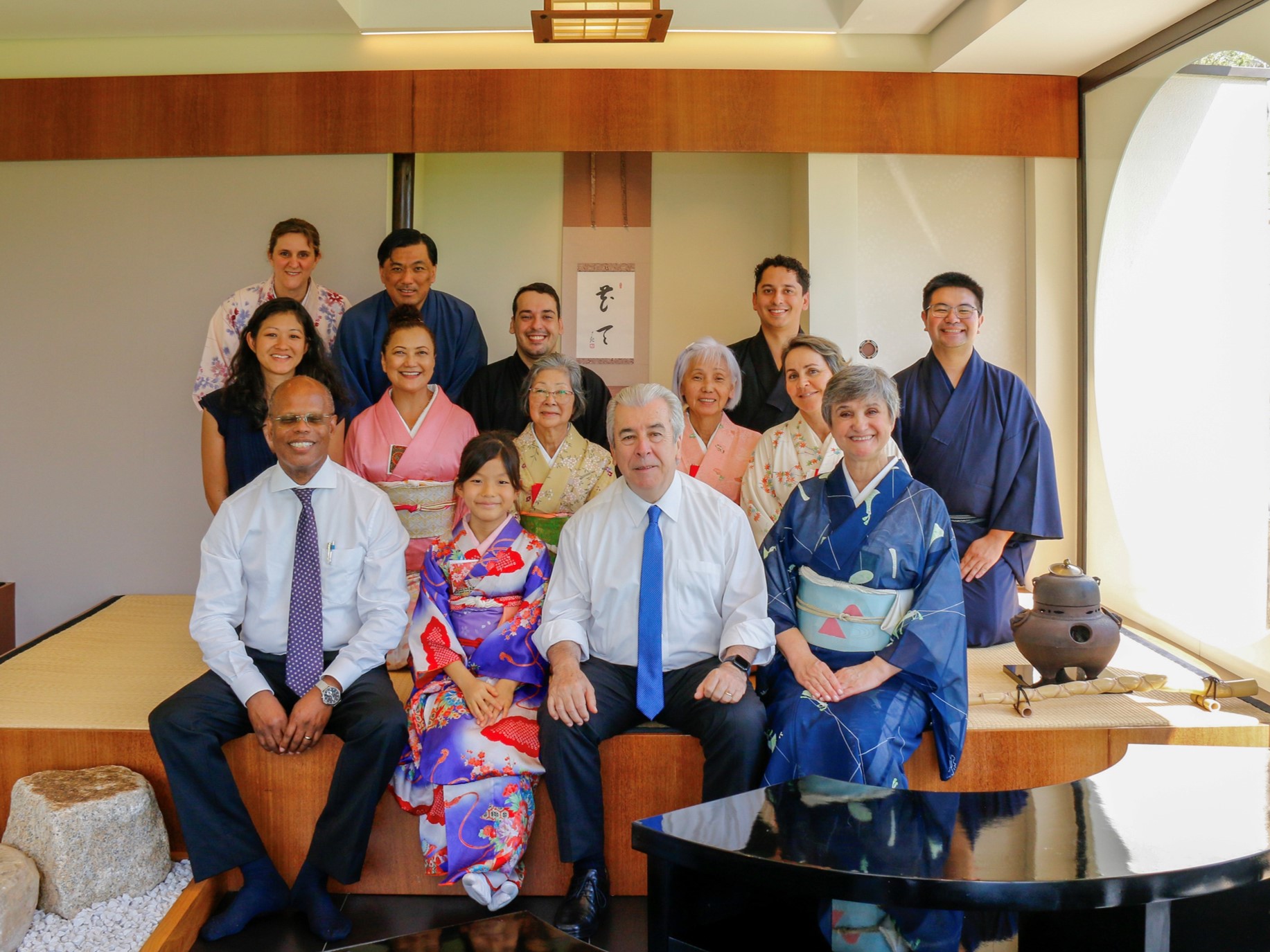 Koguetsu-tei recebe os presidentes da IMMB e da FMO em Cerimônia do Chá oriental