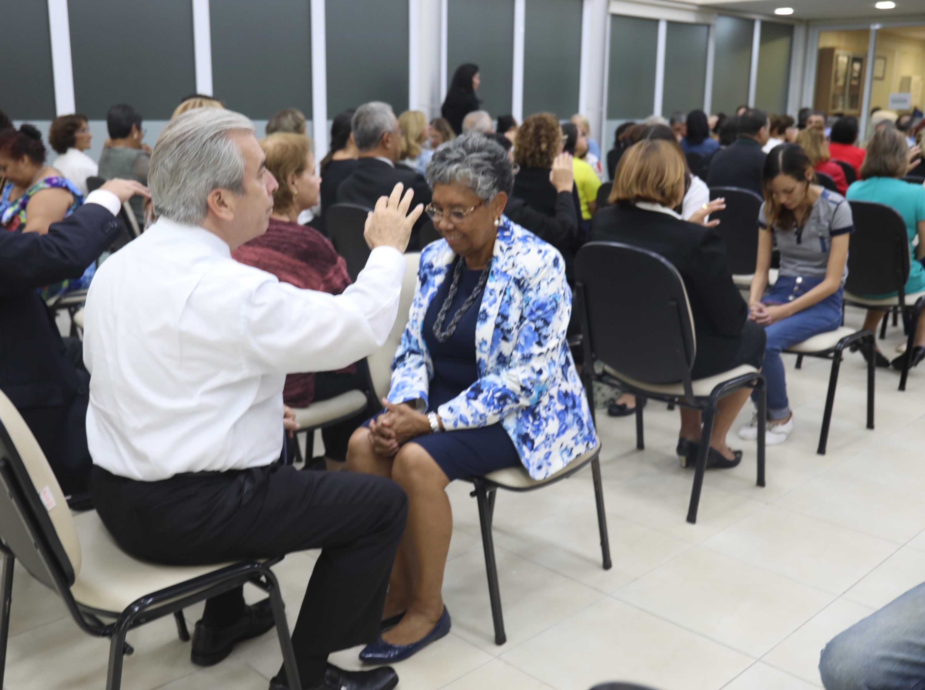 Messiânicos da Igreja Santos (SP) ministram mais de 4.300 Johrei em dia de muita Luz